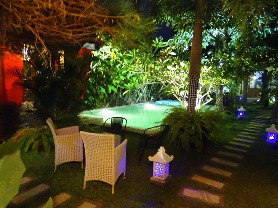 Rosseno Villa Yogyakarta Luaran gambar