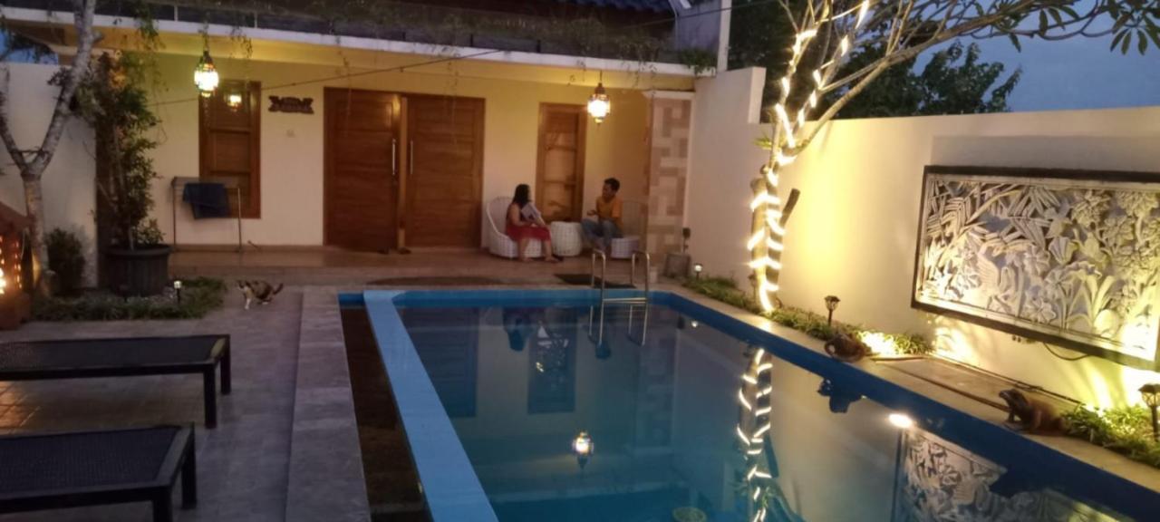 Rosseno Villa Yogyakarta Luaran gambar