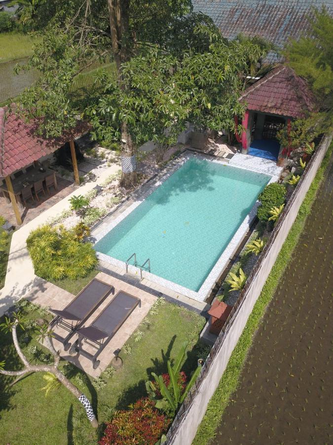 Rosseno Villa Yogyakarta Luaran gambar