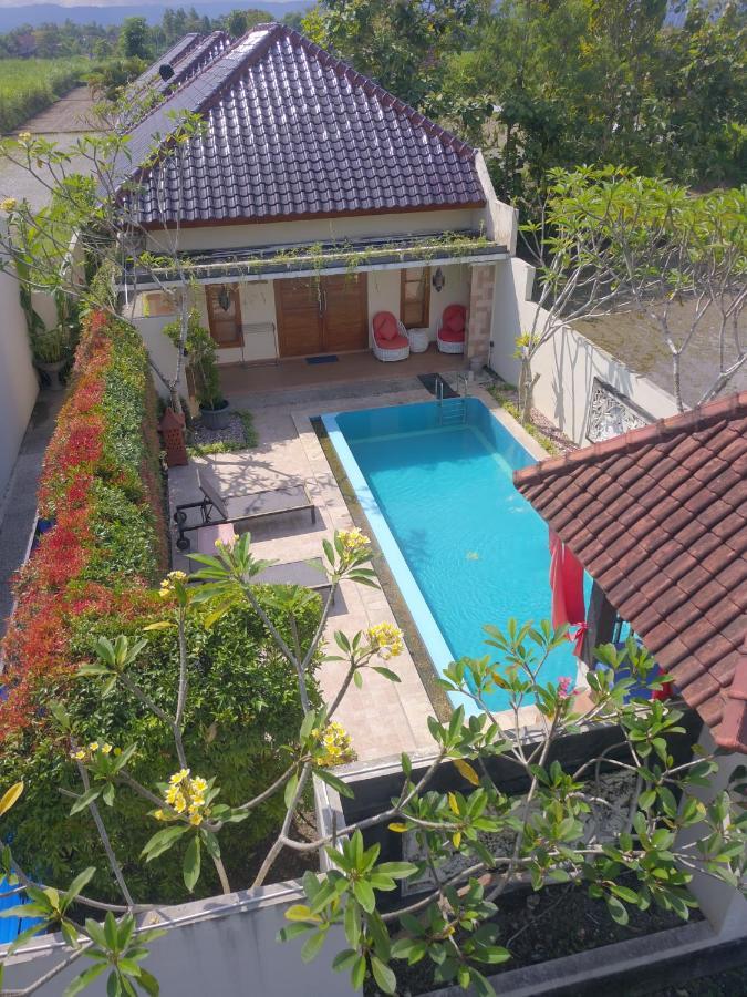 Rosseno Villa Yogyakarta Luaran gambar