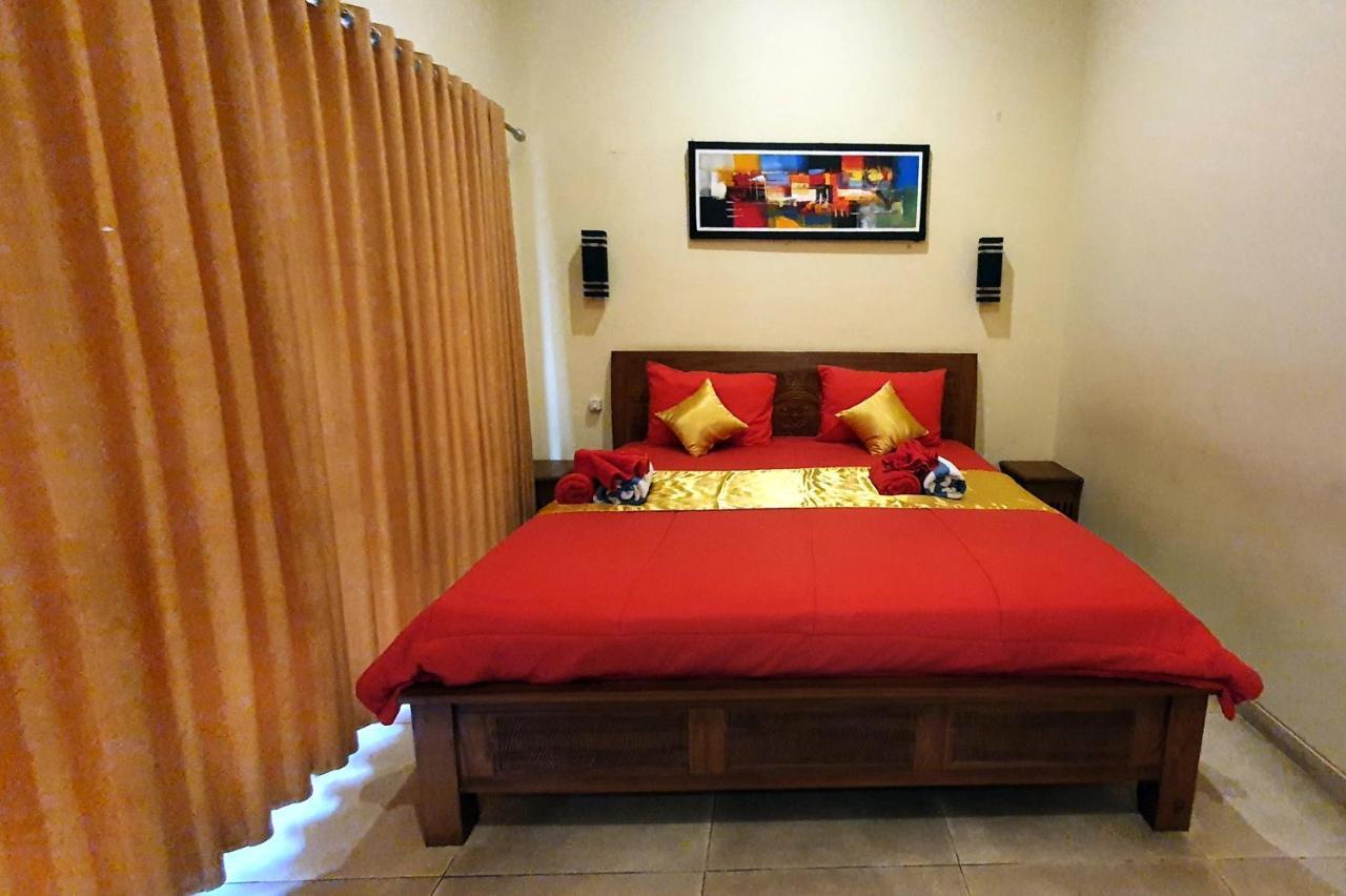 Rosseno Villa Yogyakarta Luaran gambar