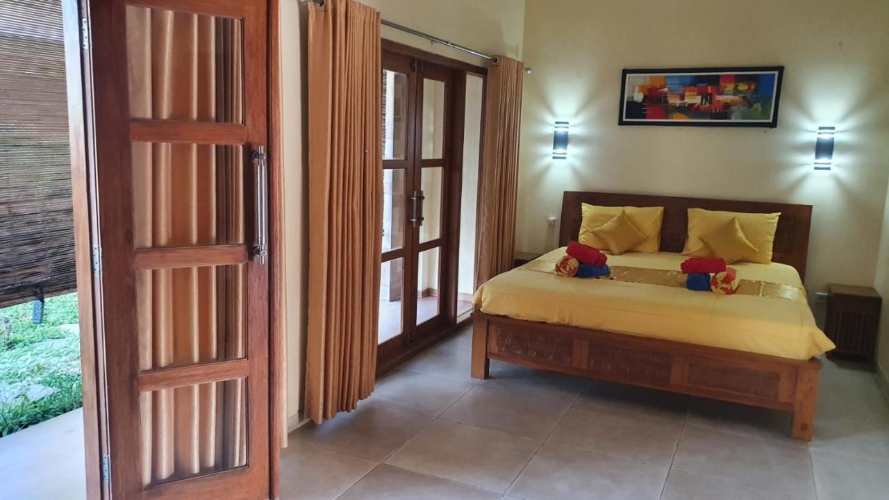 Rosseno Villa Yogyakarta Luaran gambar