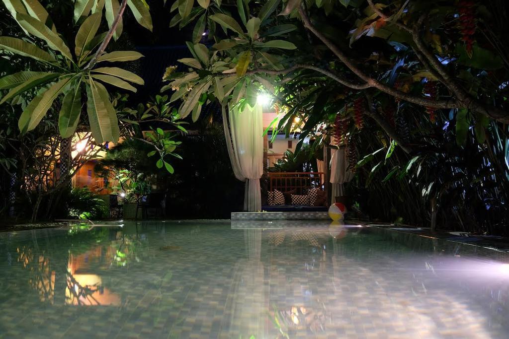 Rosseno Villa Yogyakarta Luaran gambar