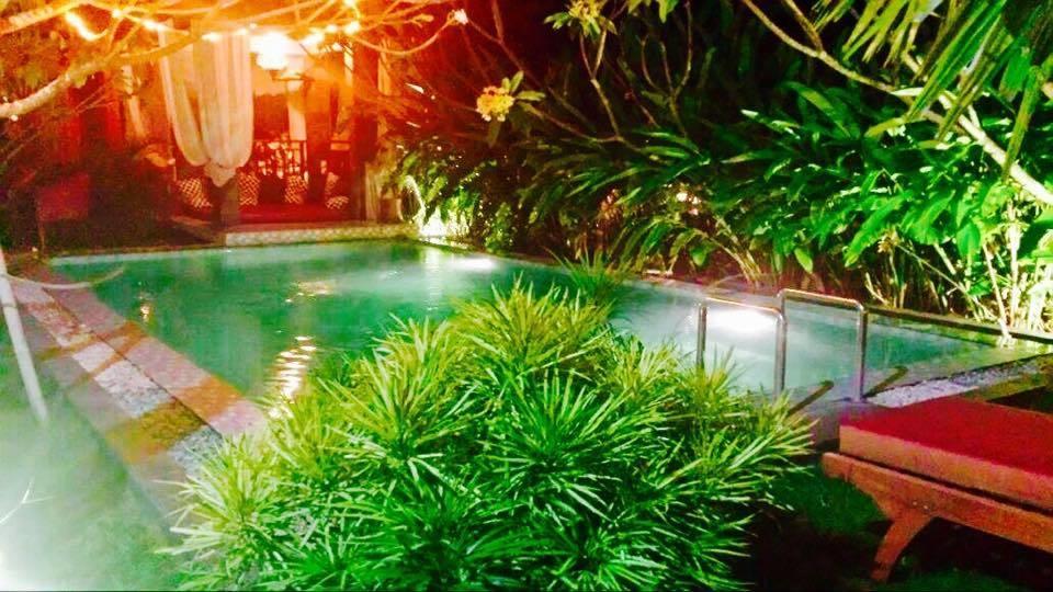 Rosseno Villa Yogyakarta Luaran gambar